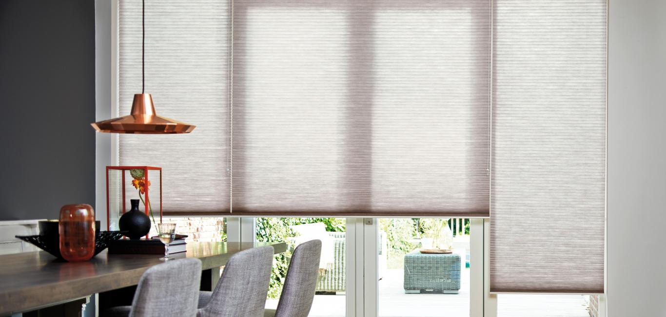 Duette Cortina Duette HunterDouglas para comedores contemporáneos